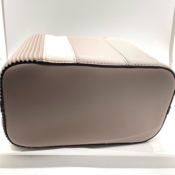 Calvin Klein Faux Leather Bucket Patch Work Bag Crossbody Nude Gabrianna Hobo - Picture 7 of 10